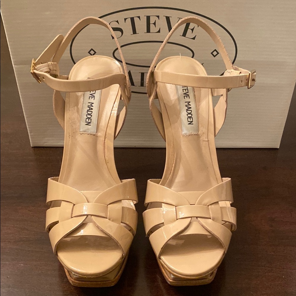 Steve Madden high-heeled patent sandal